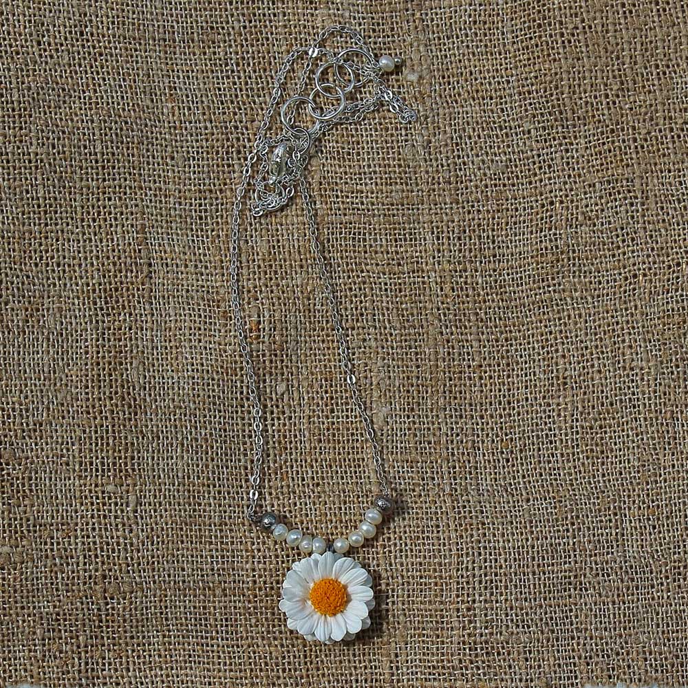 Pearl Dew: Daisy Necklace Polymer Clay.