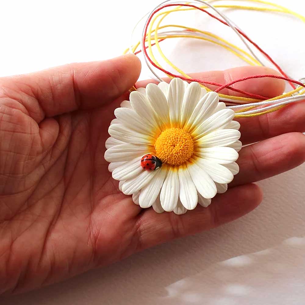 Nature's Duet: Daisy Pendant & Brooch Polymer Clay.