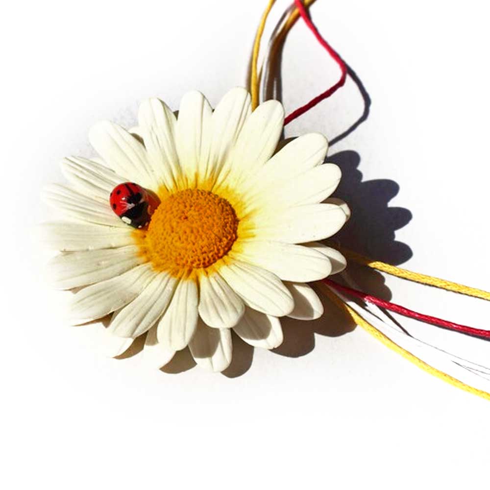 Nature's Duet: Daisy Pendant & Brooch Polymer Clay.