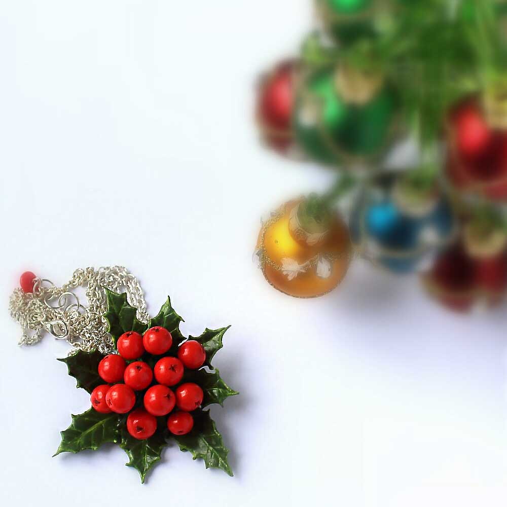 Winter's Embrace: Holly Berry Brooch & Pendant Polymer Clay.