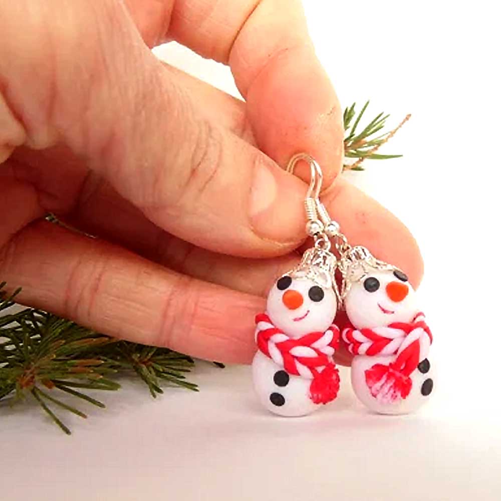 Winter Buddies: Snowman Earrings Polymer Clay.