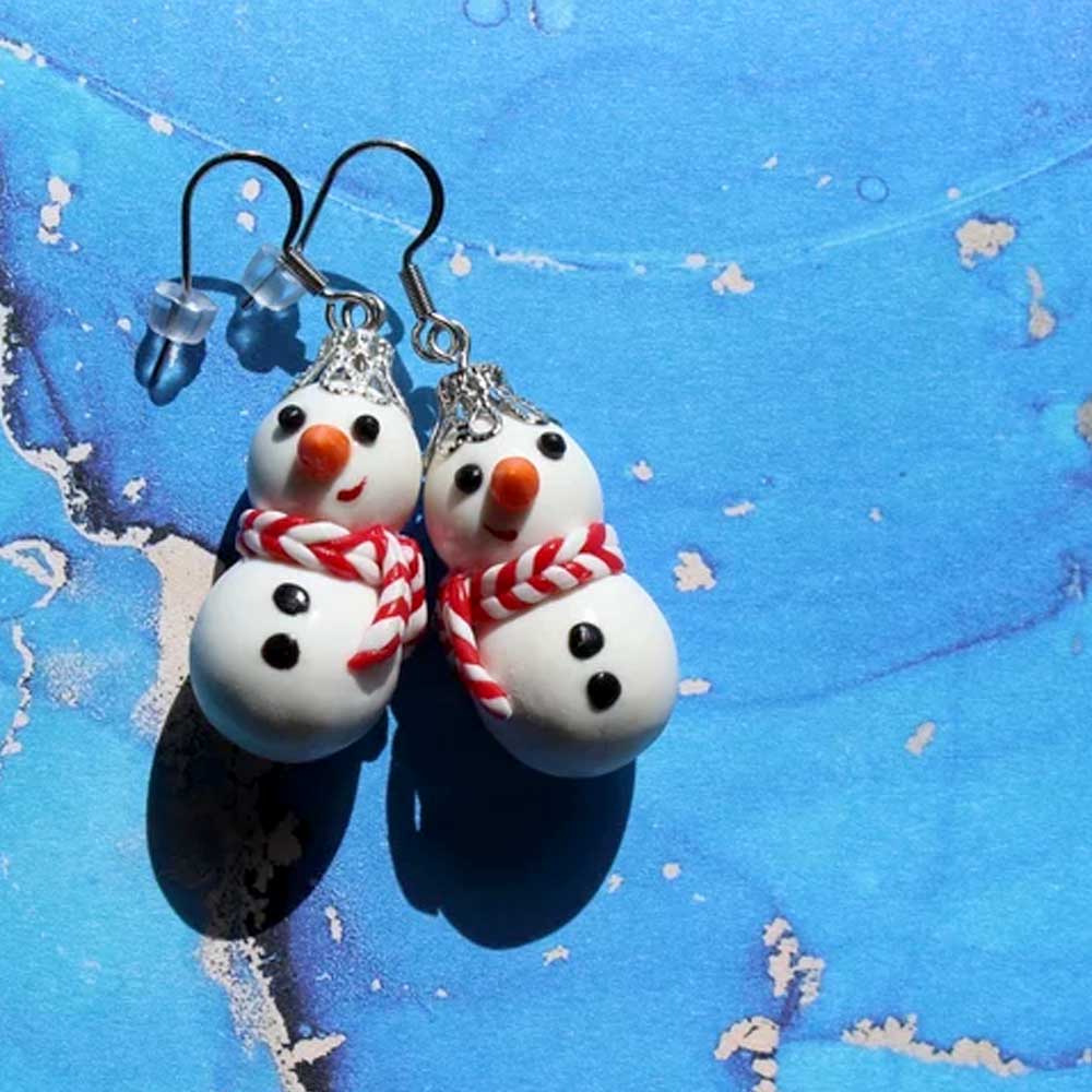 Winter Buddies: Snowman Earrings Polymer Clay.