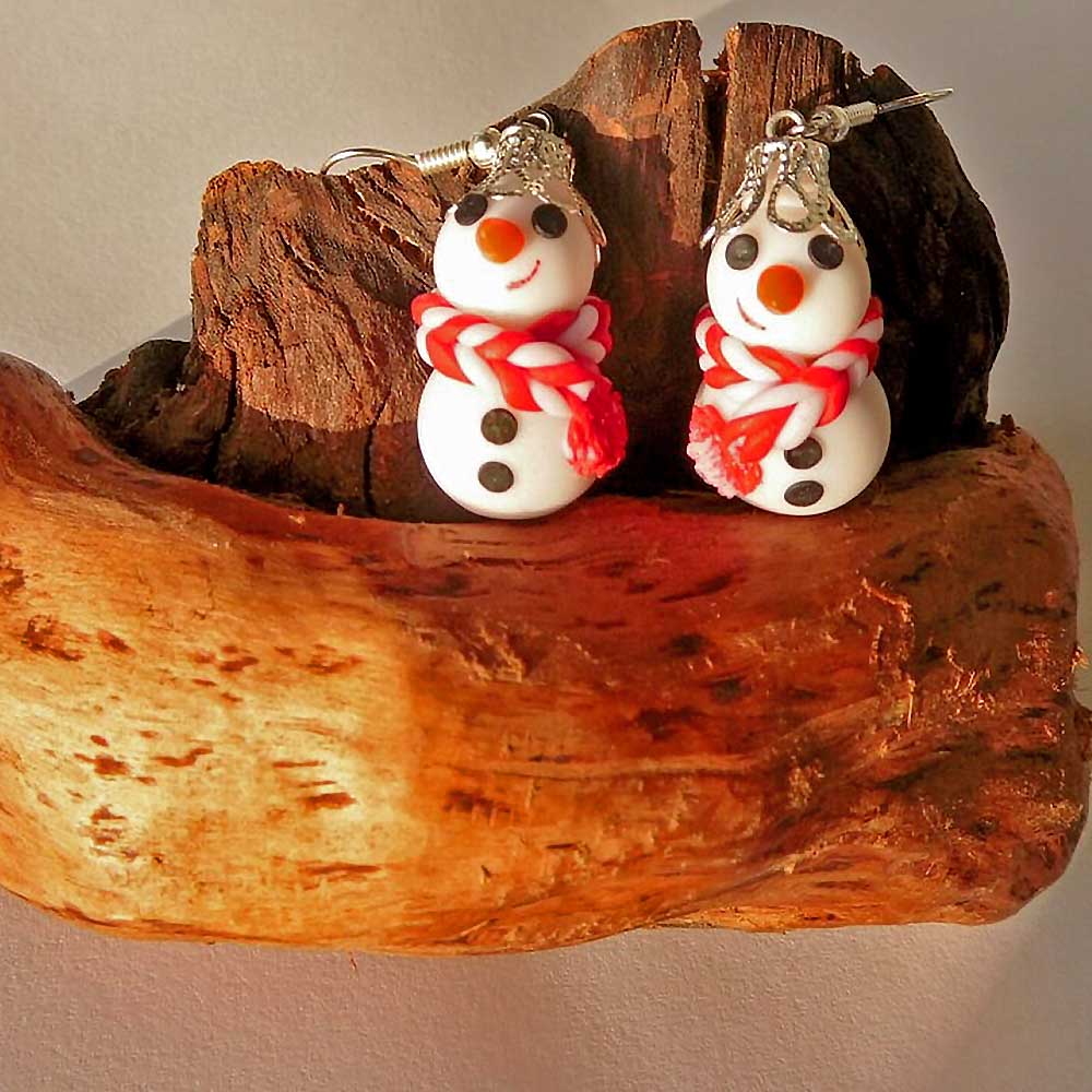 Winter Buddies: Snowman Earrings Polymer Clay.