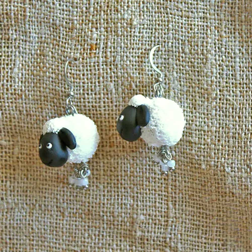 Curly Fashionistas: Sheep Earrings Polymer Clay.