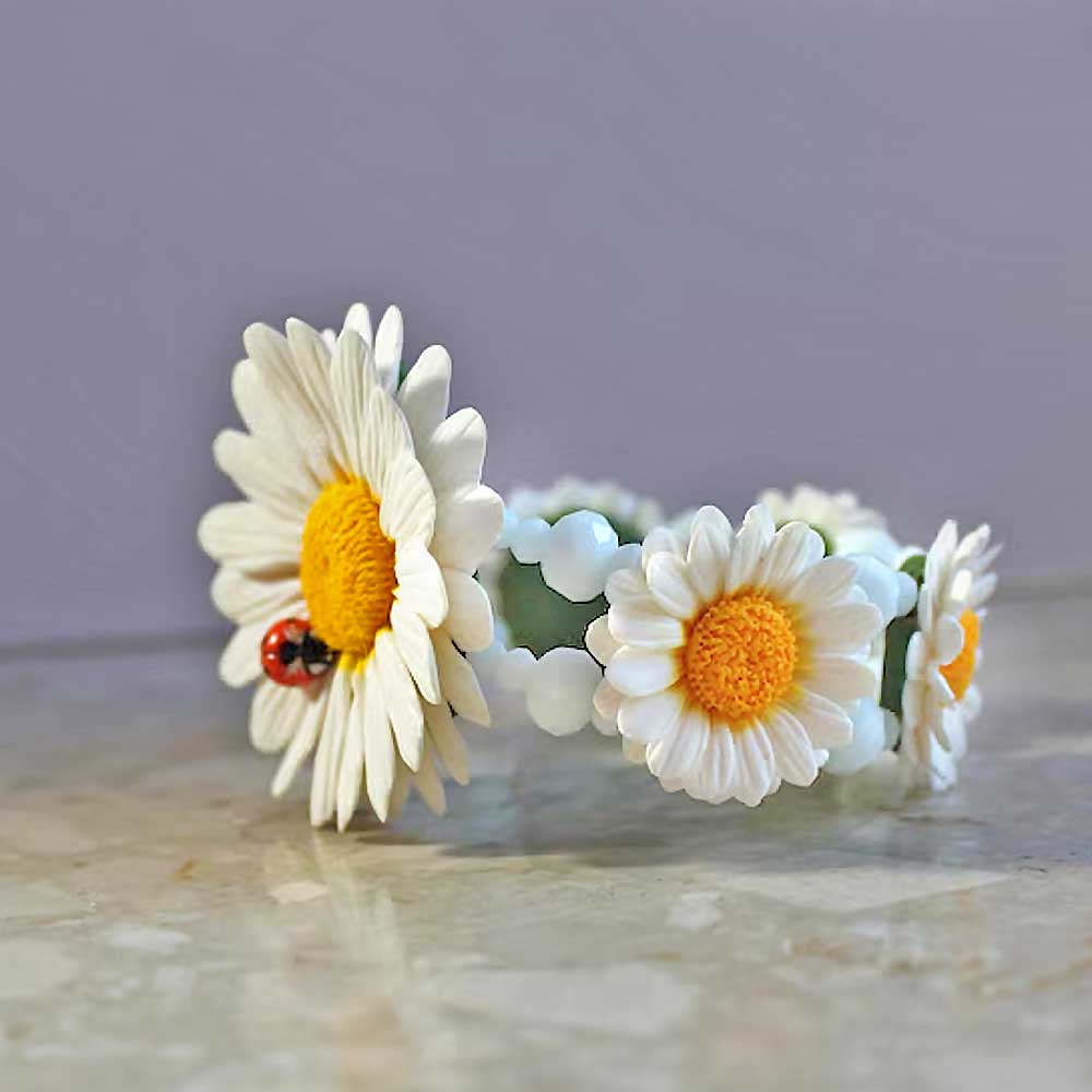 Sunny Guest: Daisy & Ladybug Bracelet Polymer Clay.