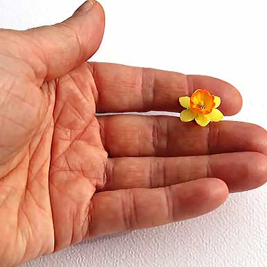 Spring's Promises: Daffodil Pin Polymer Clay.