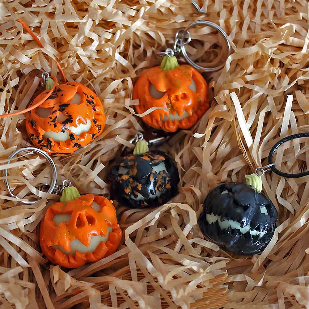 Smiling Monster: Pumpkin Jewelry Polymer Clay.