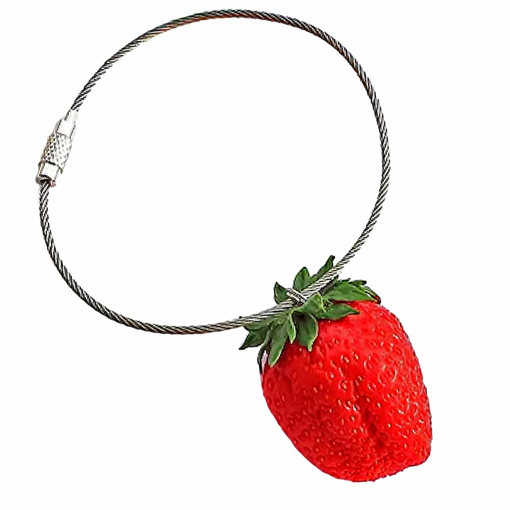 Berry Charm: Strawberry Keychain Polymer Clay.