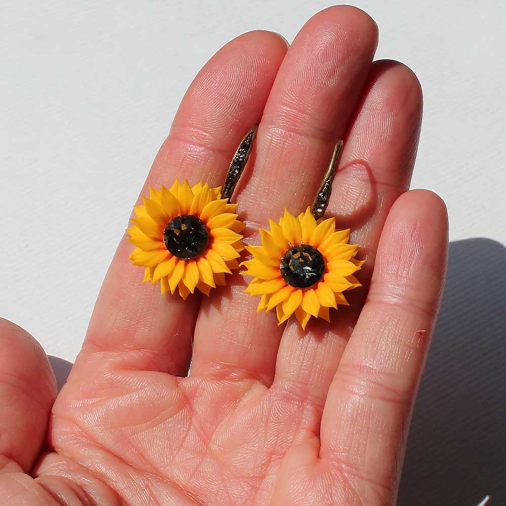 Night Shimmer: Sunflower Earrings Polymer Clay.