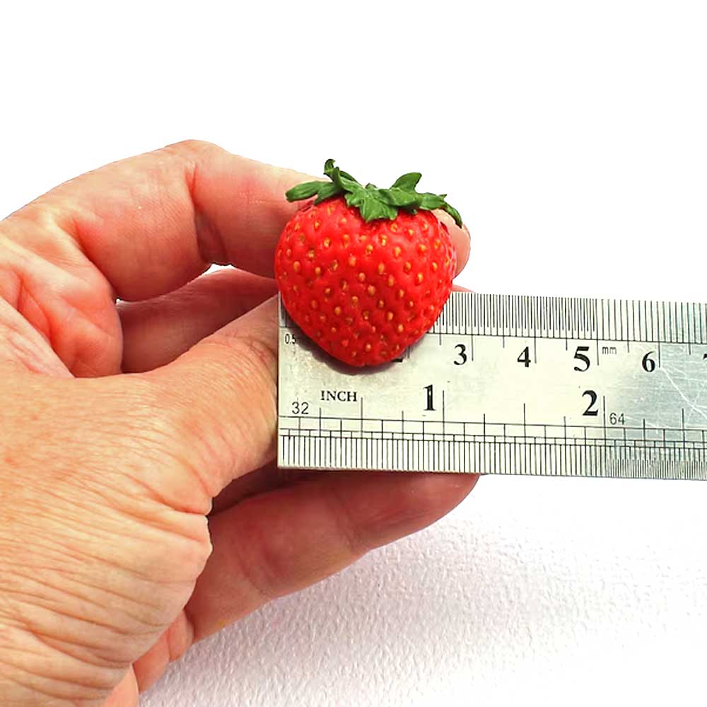 Berry temptation: Strawberry Ring Polymer Clay.