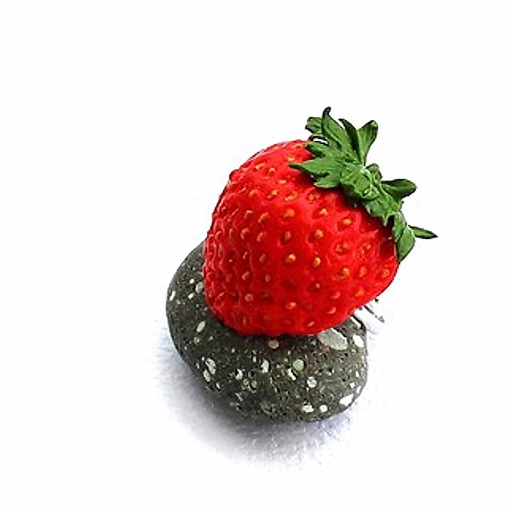 Berry temptation: Strawberry Ring Polymer Clay.