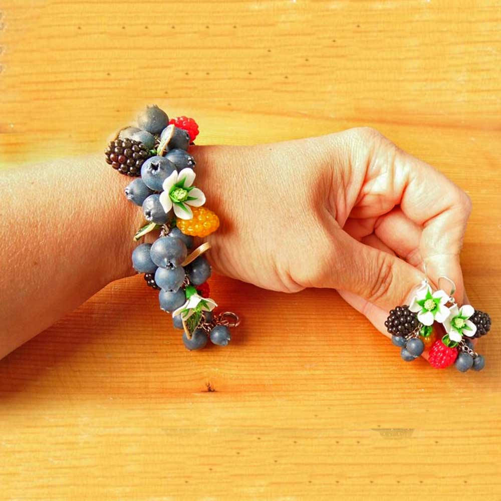 Berry Shake: Bracelet & Earrings Polymer Clay.