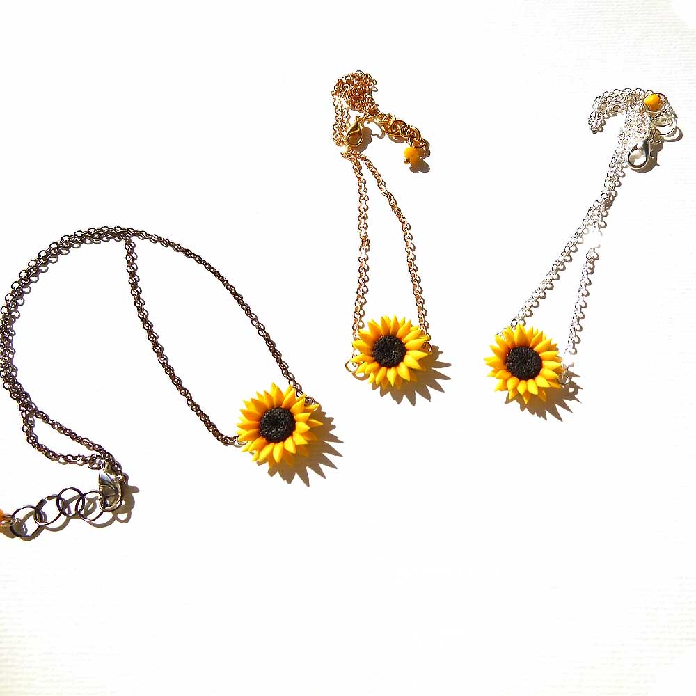 Lucky Rays: Sunflower Choker Polymer Clay.