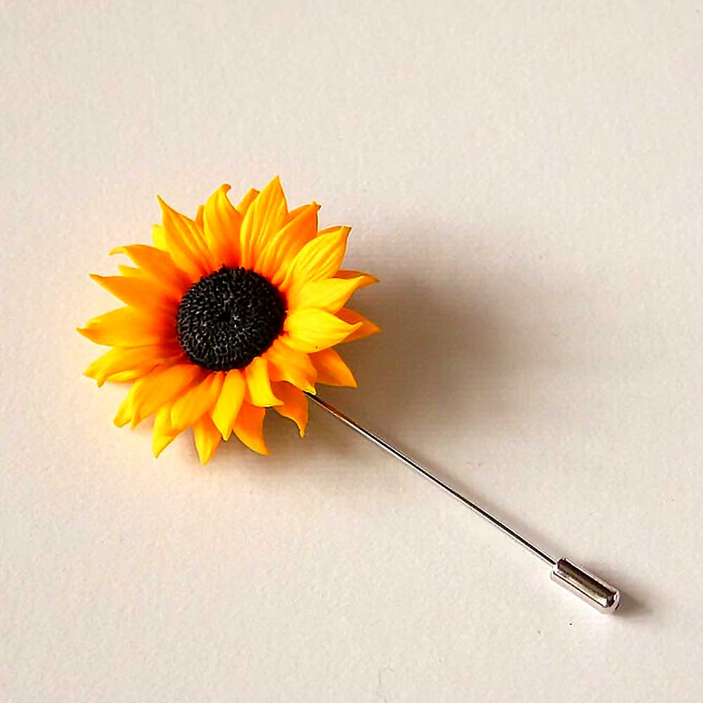 Golden Ray: Sunflower Pin Polymer Clay.