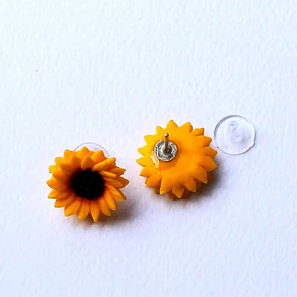 Sunny Smile: Sunflower Earrings Polymer Clay.