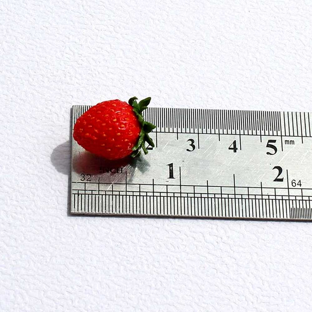 Berry Love: Strawberry Brooch Polymer Clay.