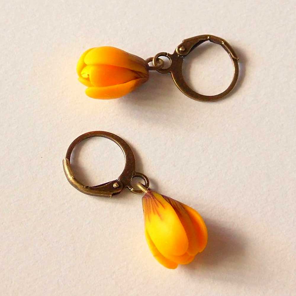 Golden Rays: Crocus Earrings Polymer Clay.