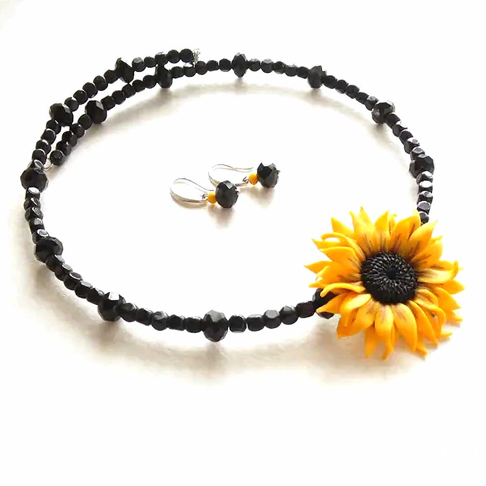 Sun Embrace: Sunflower Necklace Polymer Clay.