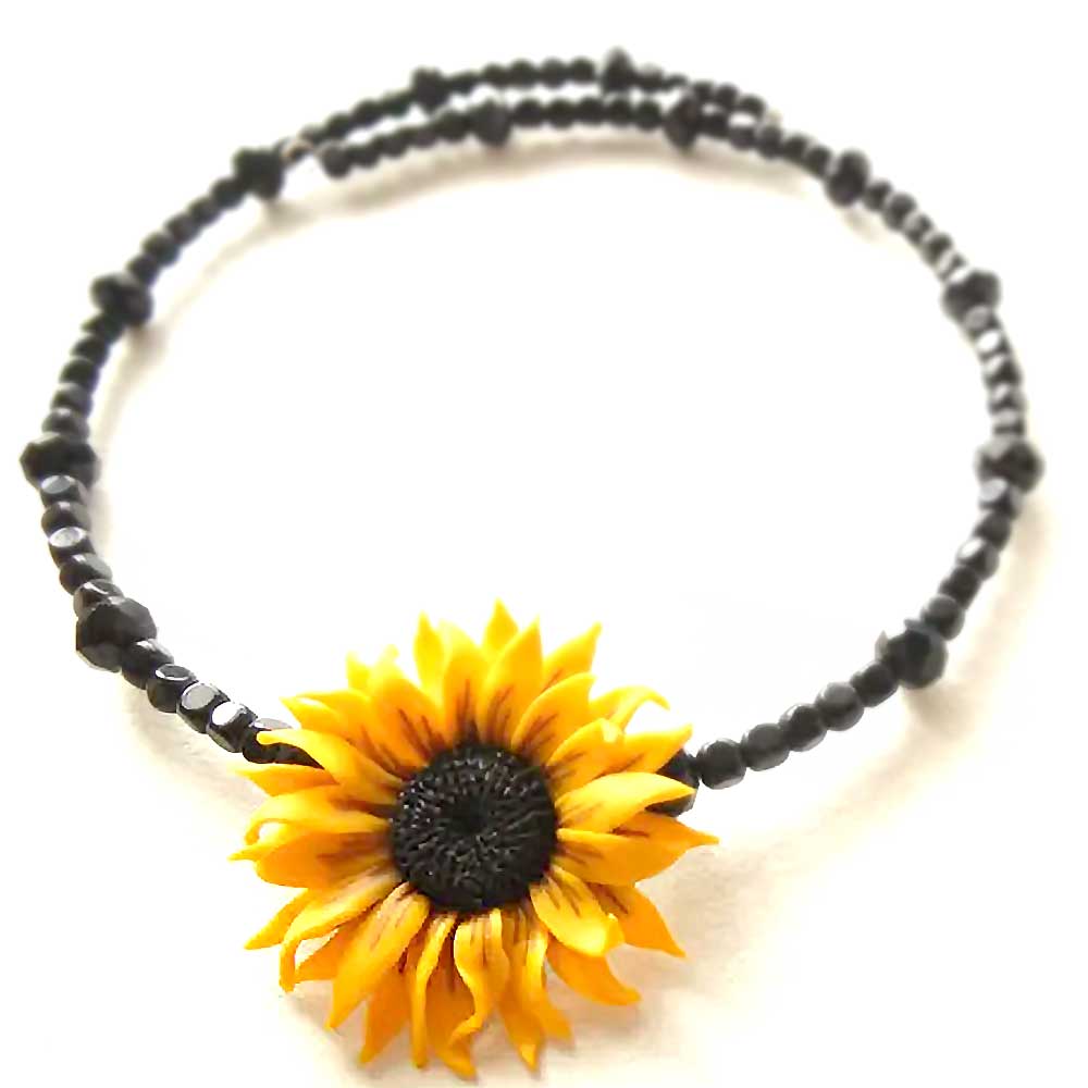 Sun Embrace: Sunflower Necklace Polymer Clay.