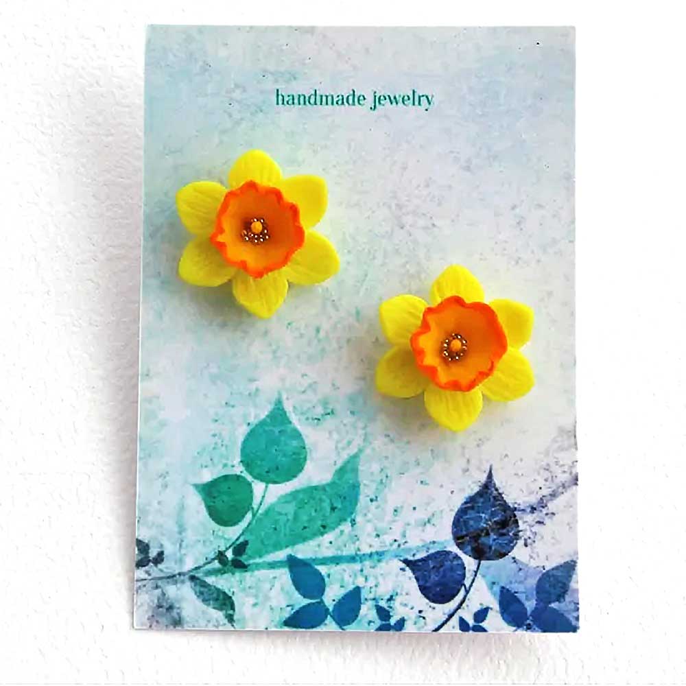 Springtime Sparkle: Daffodil Earrings Polymer Clay.