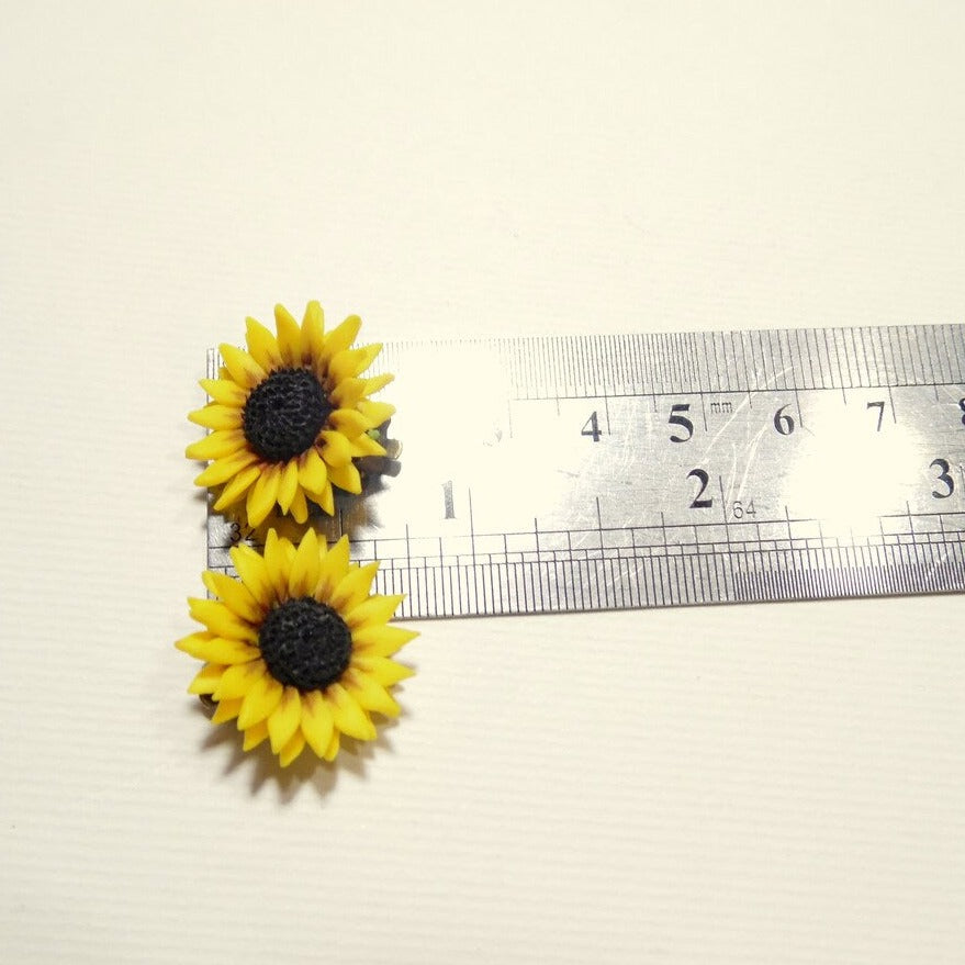 Sun-kissed Style: Sunflower Сlips Polymer Clay.