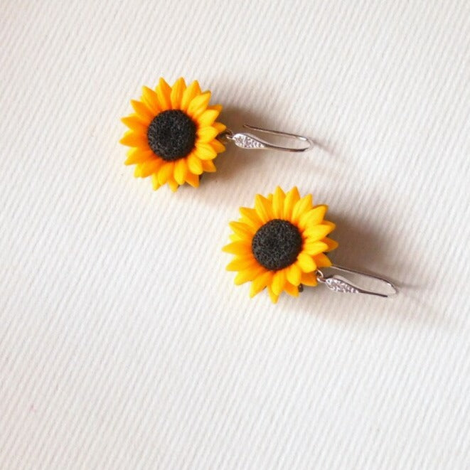 Sunshine Smile: Sunflower Earrings Polymer Clay.