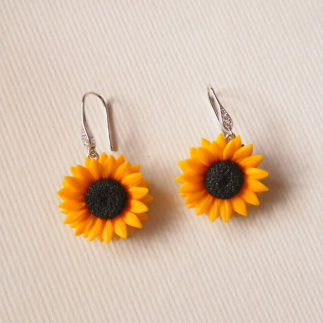 Sunshine Smile: Sunflower Earrings Polymer Clay.