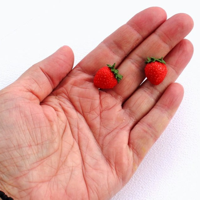 Flavor Explosion : Strawberry Earrings Polymer Clay.