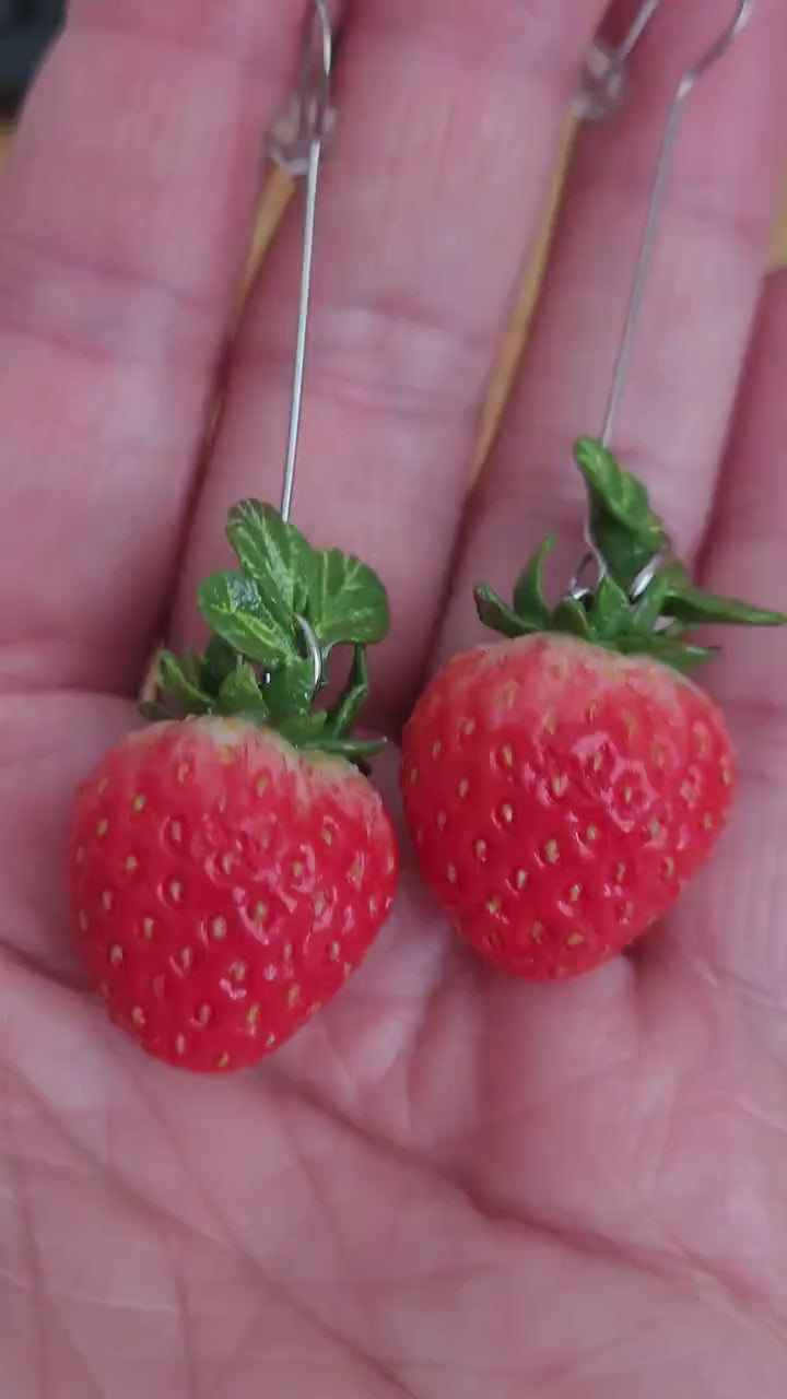 Dreamy Berries: Strawberry Earrings Polymer Clay.