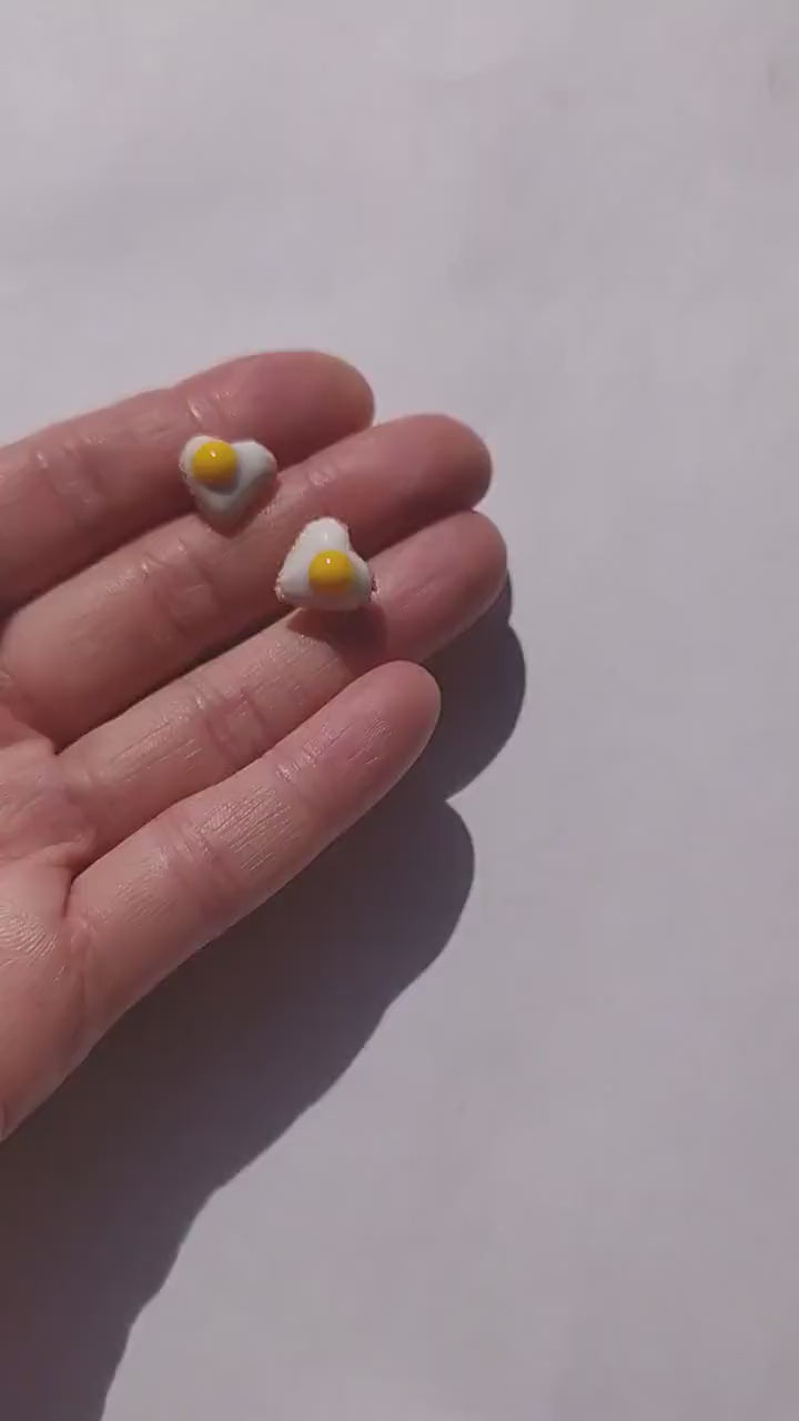 Cute Hearts: Fried Eggs Earrings Polymer Clay.