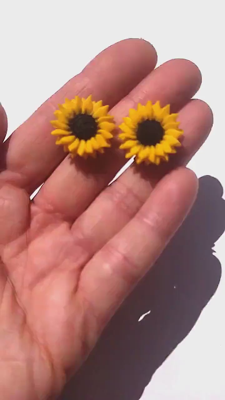 Sun-kissed Style: Sunflower Сlips Polymer Clay.