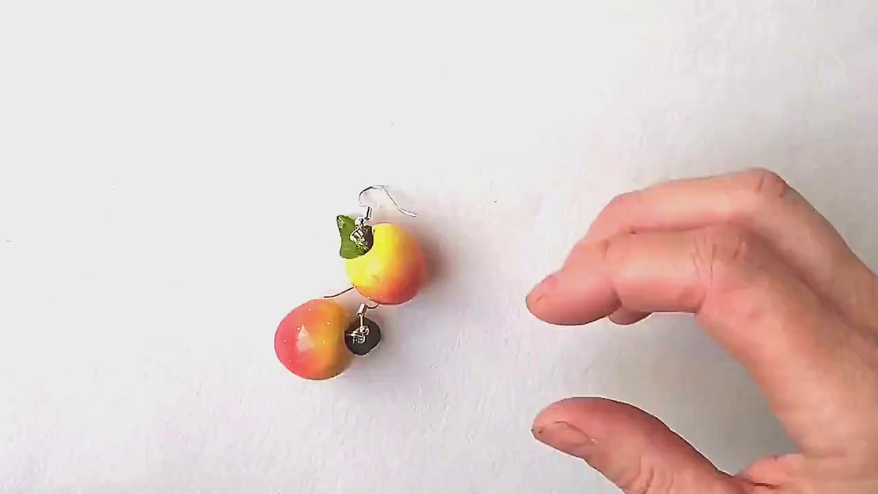 Juicy Things: Apple Earrings Polymer Clay.