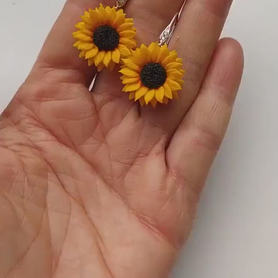 Sunshine Smile: Sunflower Earrings Polymer Clay.