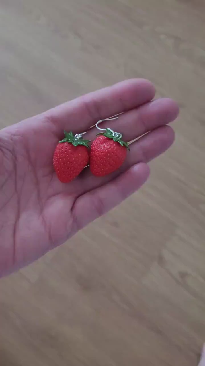 Berry Queen: Strawberry Earrings Polymer Clay.