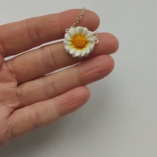 Floral Embrace: Daisy Choker Polymer Clay.