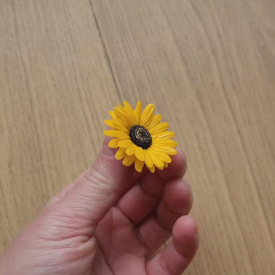 Golden Glow: Gerbera Pin Polymer Clay. 