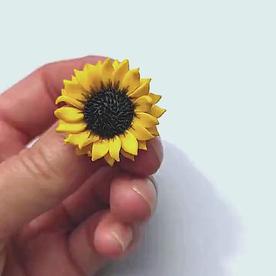 Radiant Bloom: Sunflower Brooch Polymer Clay