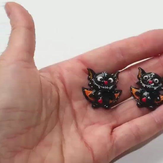 Flying girlfriends: Bat Earrings Polymer Clay.