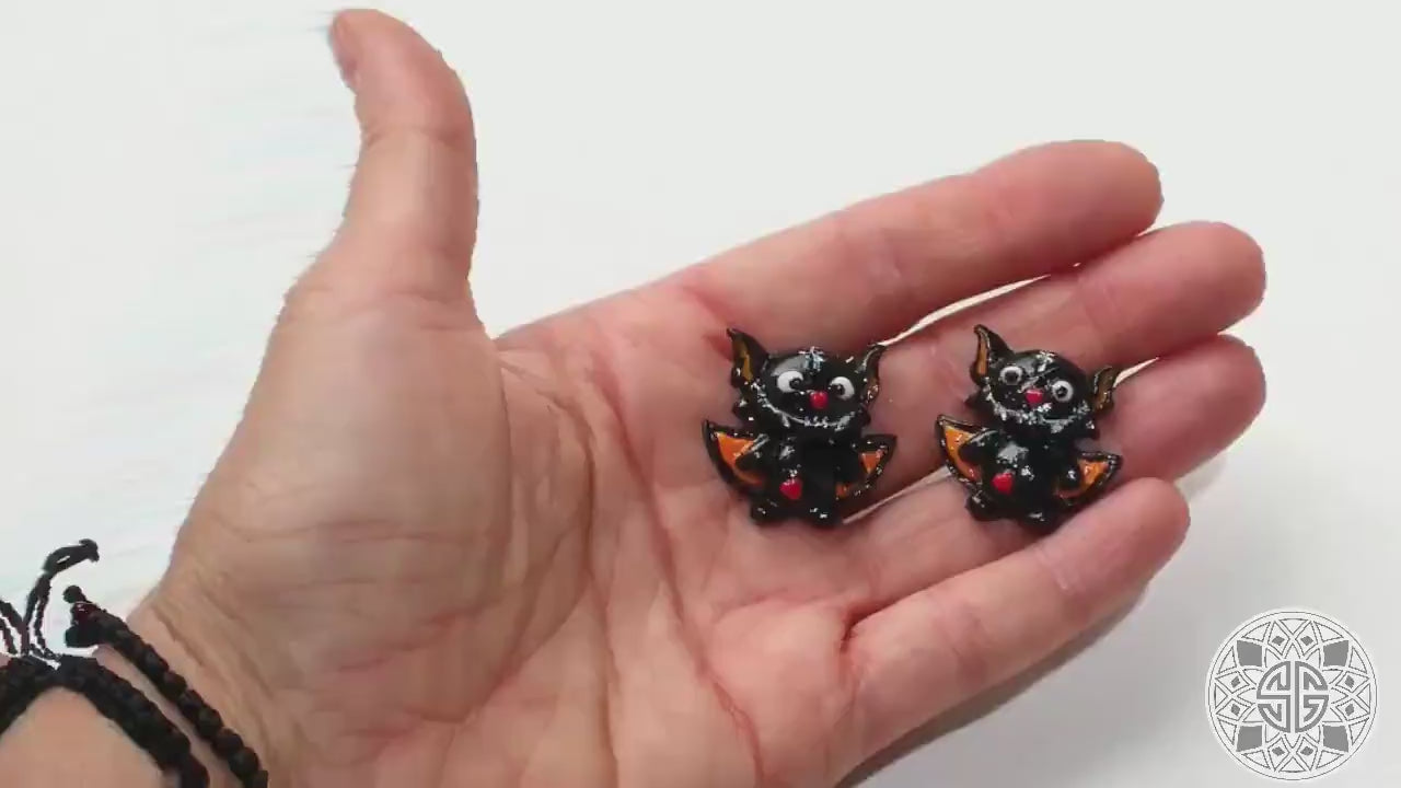 Flying girlfriends: Bat Earrings Polymer Clay.