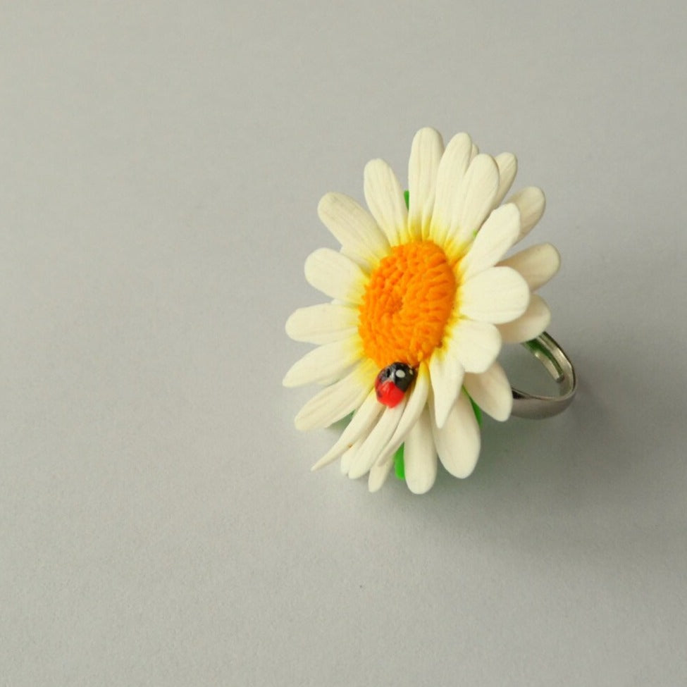 Sunny Duo: Daisy& Ladybug Ring Polymer Clay.