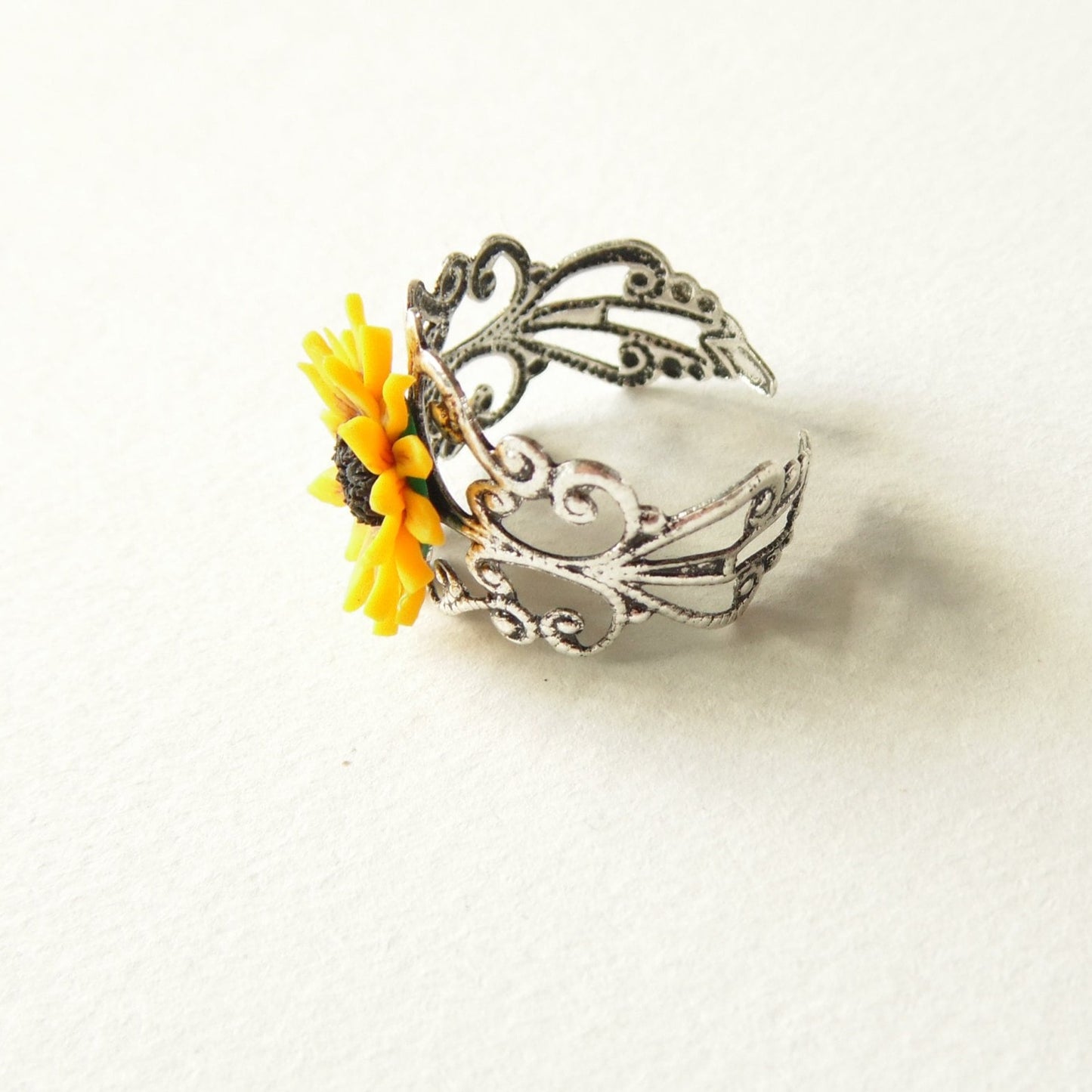 Golden Pattern: Sunflower Ring Polymer Clay.