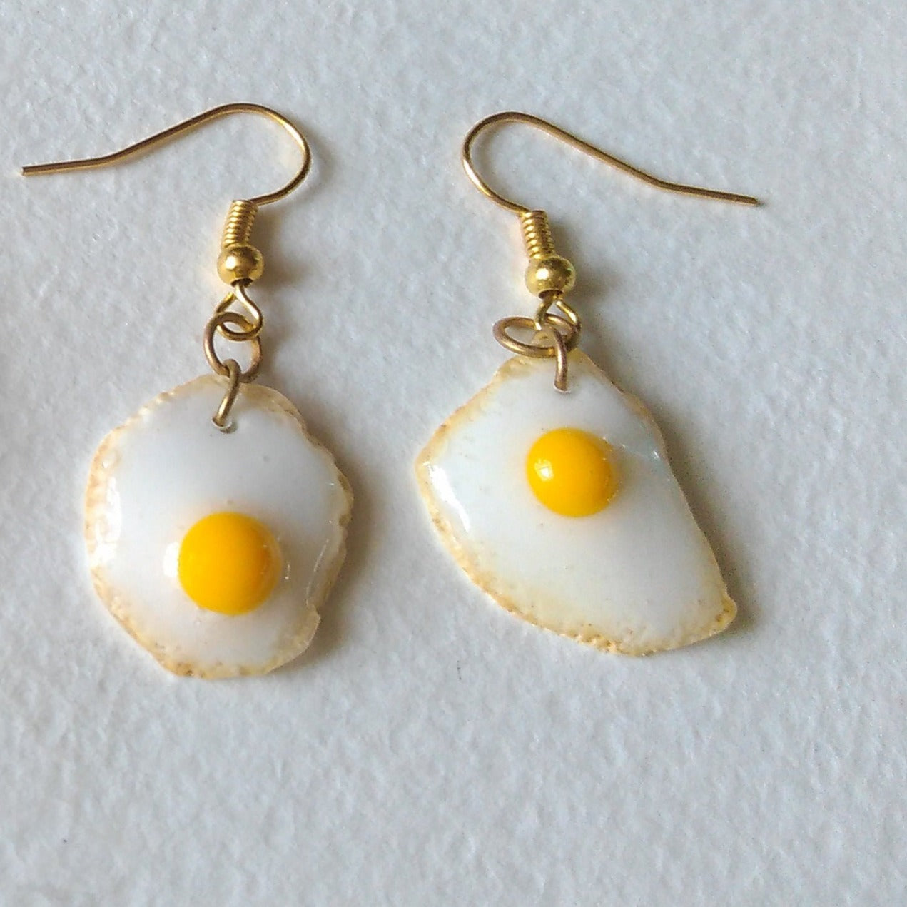 Playful Goodies: Fried Eggs Earrings Polymer Clay.