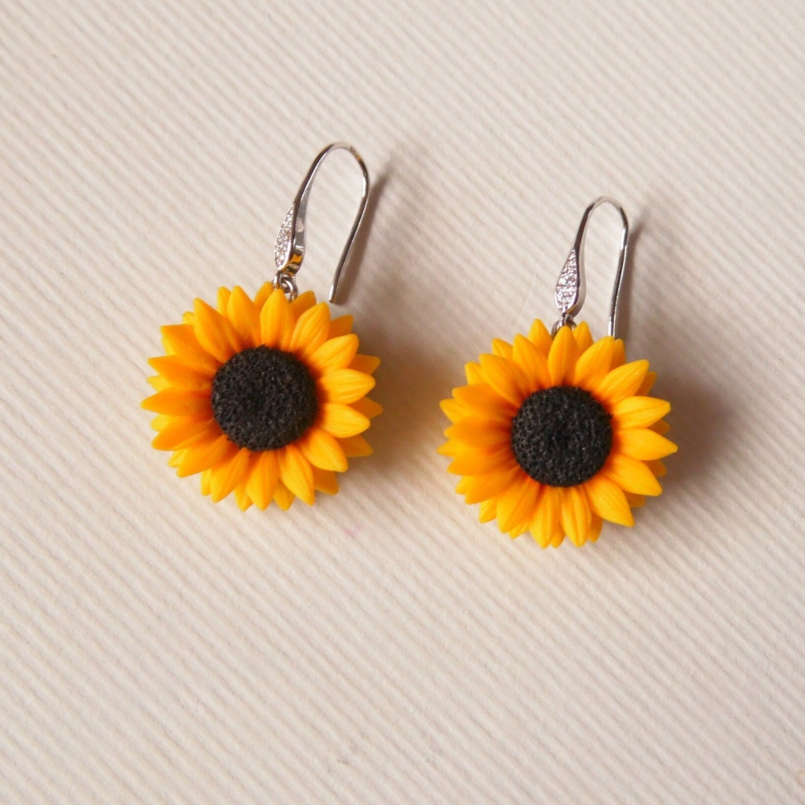 Sunshine Smile: Sunflower Earrings Polymer Clay.