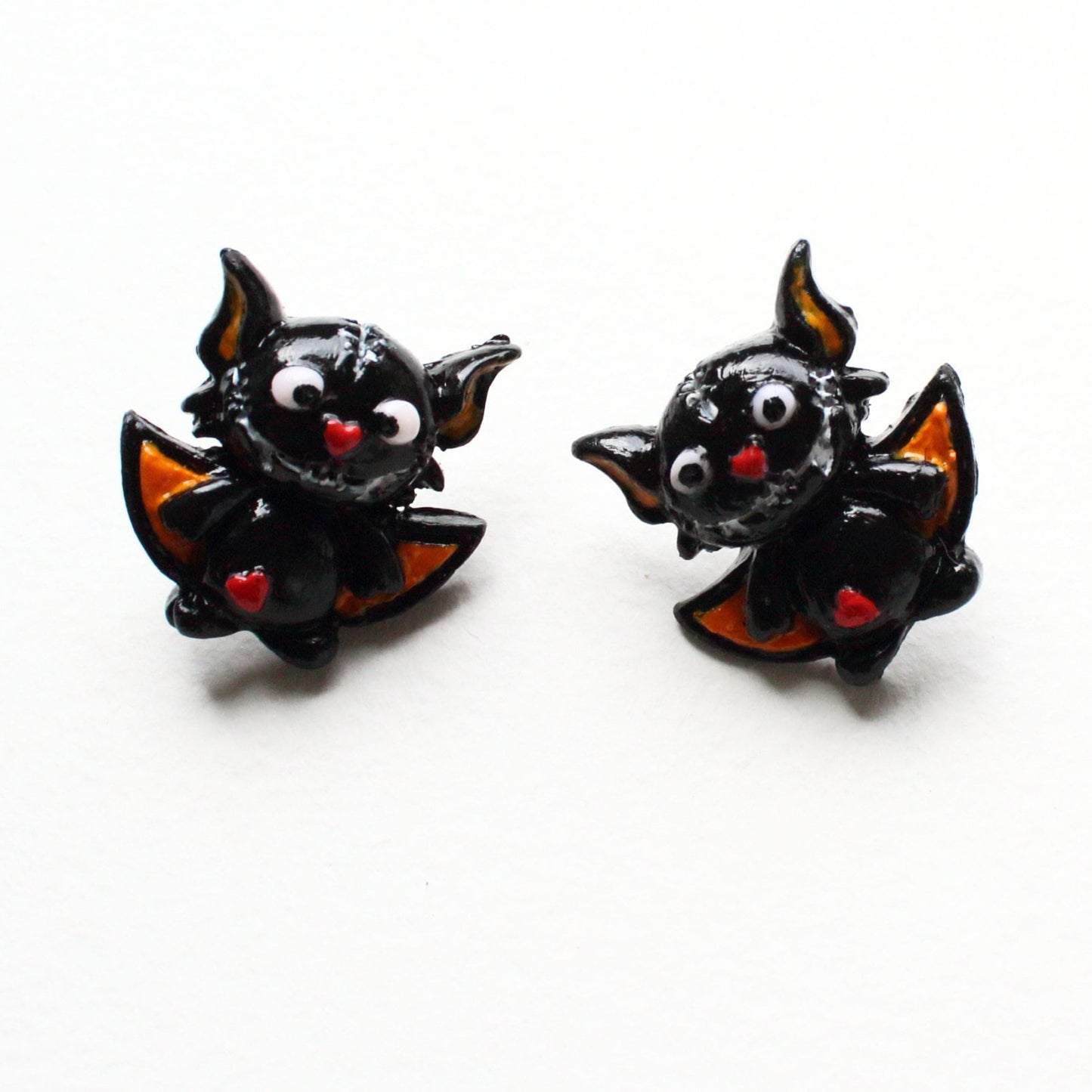 Flying girlfriends: Bat Earrings Polymer Clay.