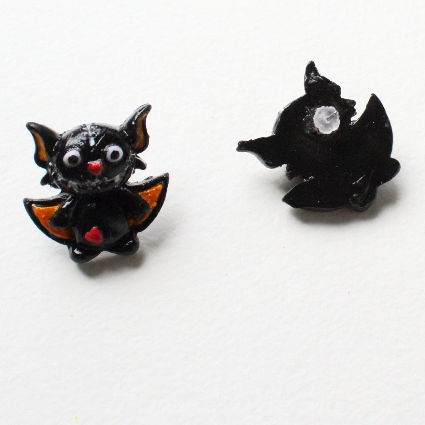 Flying girlfriends: Bat Earrings Polymer Clay.