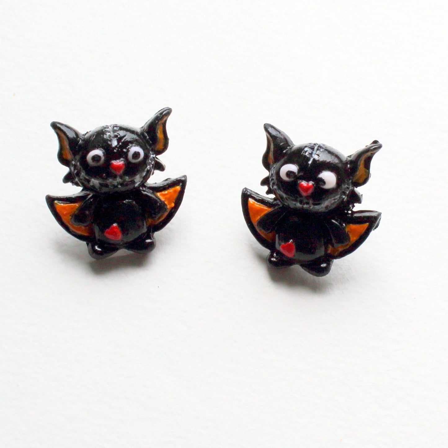 Flying girlfriends: Bat Earrings Polymer Clay.