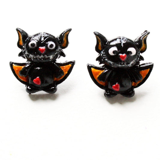 Flying girlfriends: Bat Earrings Polymer Clay.