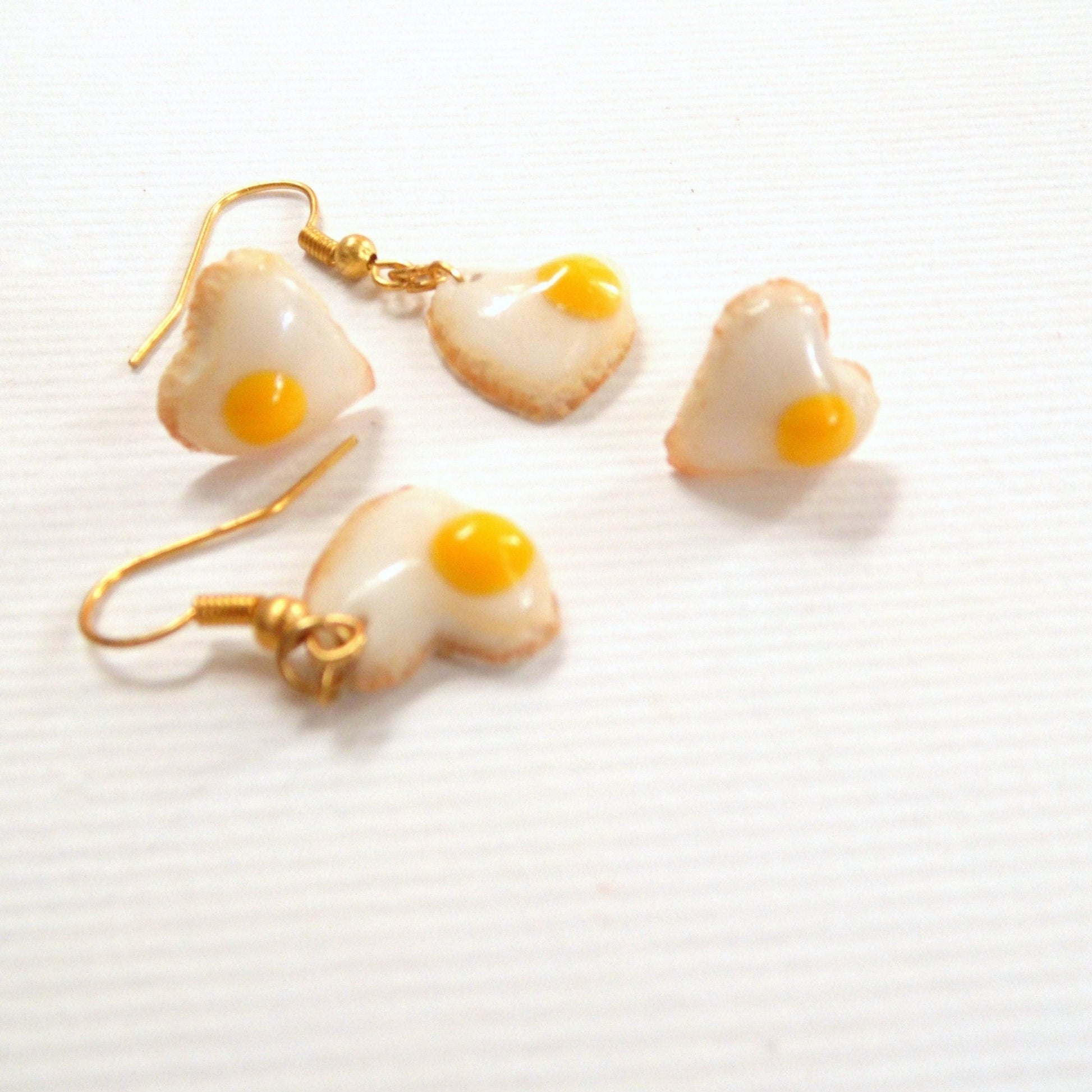 Cute Hearts: Fried Eggs Earrings Polymer Clay.