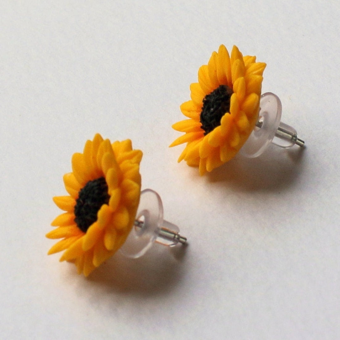 Sunny Smile: Sunflower Earrings Polymer Clay.