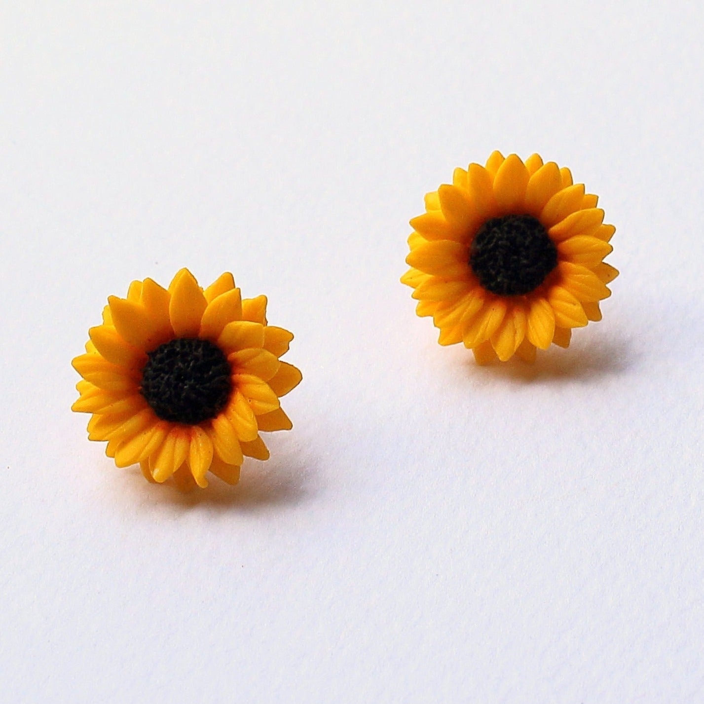 Sunny Smile: Sunflower Earrings Polymer Clay.